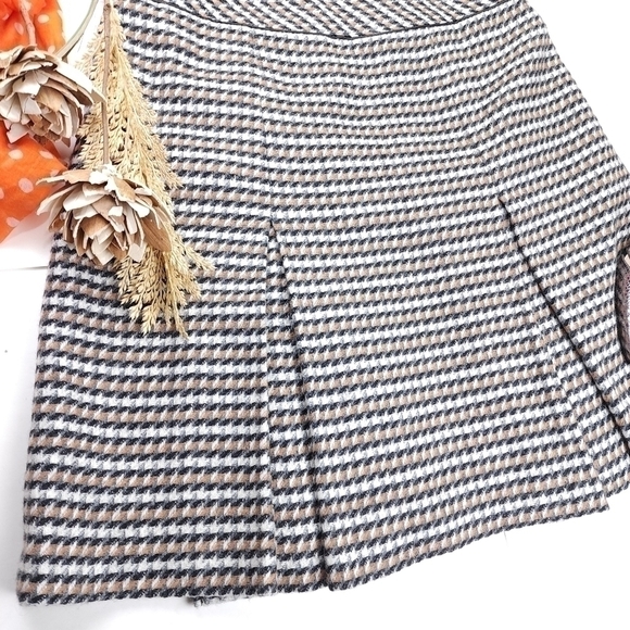 Talbots Grey White Cream Thick Plaid Pleated Knit Skirt Sz 10 - Picture 10 of 11